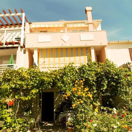 Guesthouse Jenny (Adults Only) Novalja Exterior photo